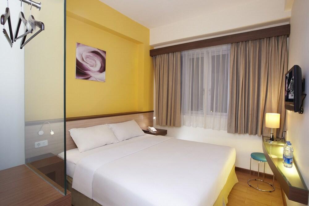 Nite & Day Jakarta - Mangga Besar Exterior foto