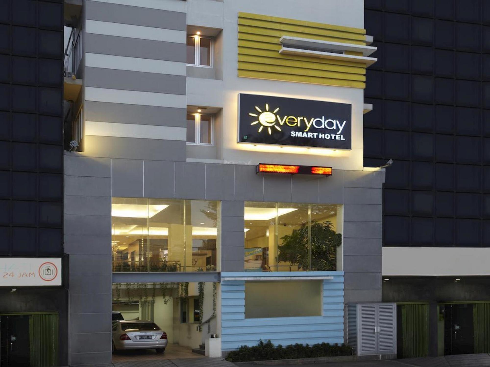 Nite & Day Jakarta - Mangga Besar Exterior foto